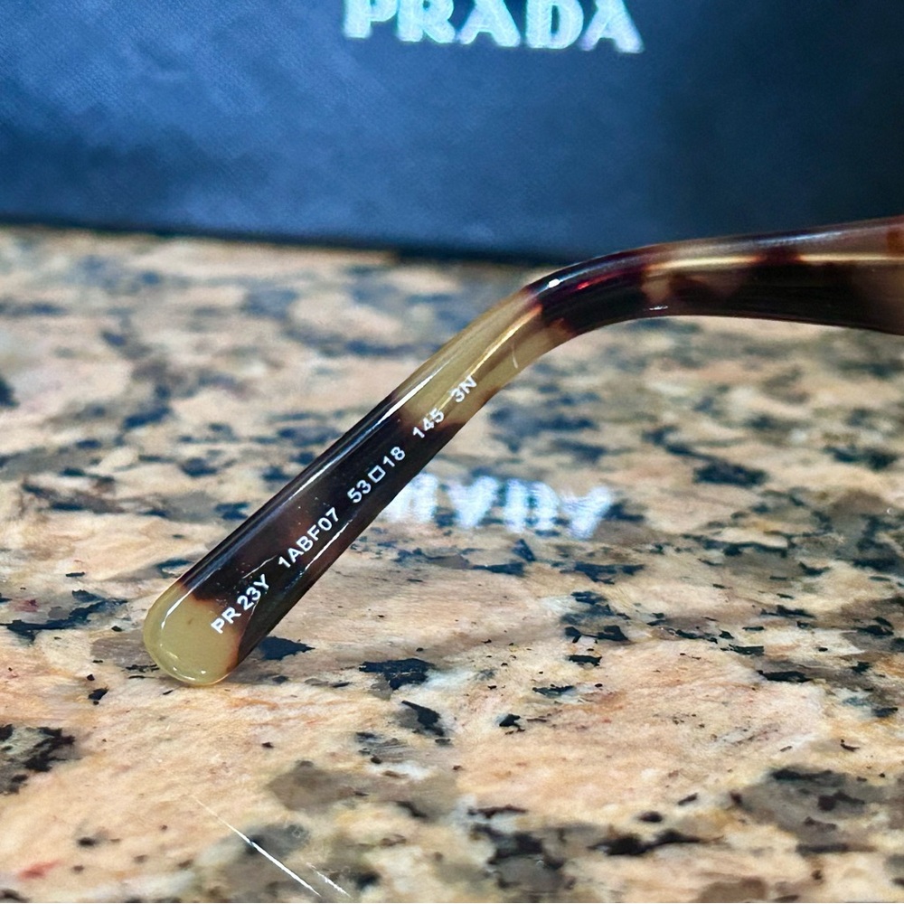Prada Sunglasses pr23ys New + FREE shipping - Picture 16 of 17